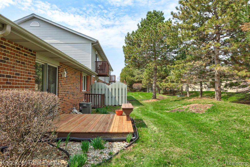 2 Wilshire Drive, Frankenmuth, MI 48734 — Photo 36