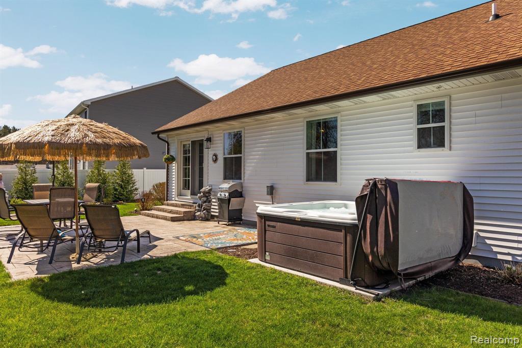 5310 FALCON Way, Midland, MI 48642 — Photo 50