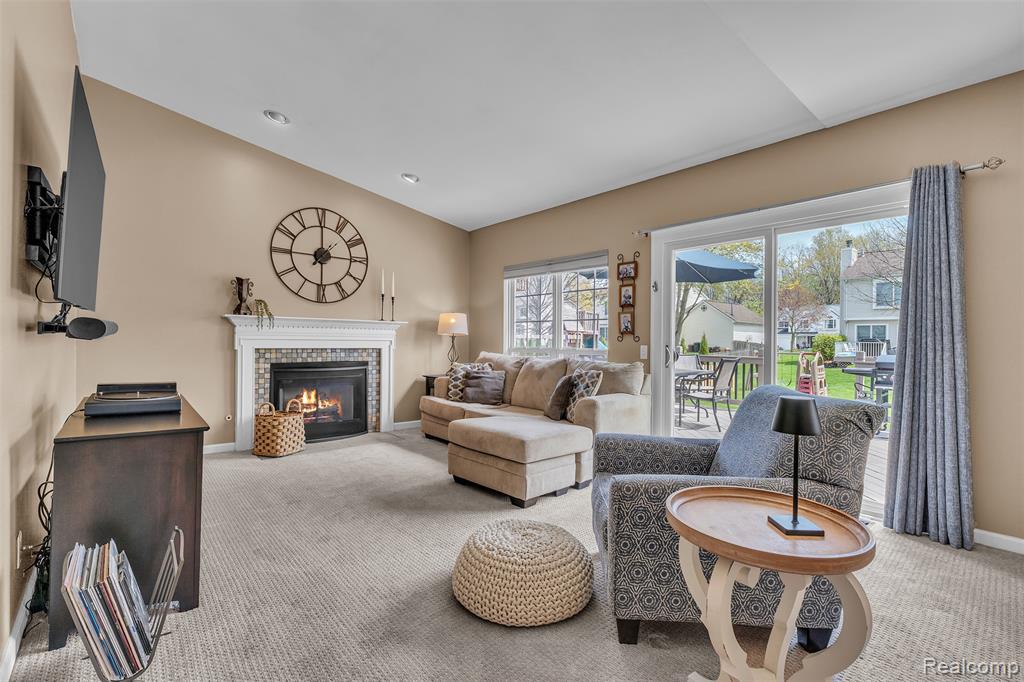 944 S Parkwood Drive, South Lyon, MI 48178 — Photo 15