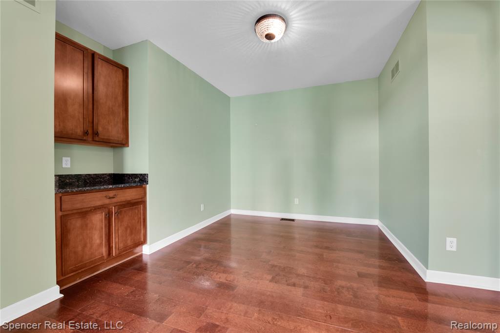 6125 Cheshire Park Drive, Clarkston, MI — Photo 16