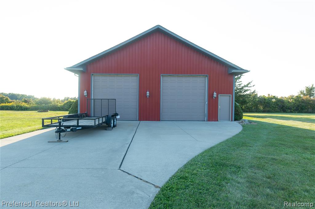 9769 Fawnwood Drive, Carleton, MI 48117 — Photo 46