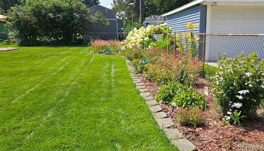 708 Knight Street, Milford, MI 48381 — Photo 32