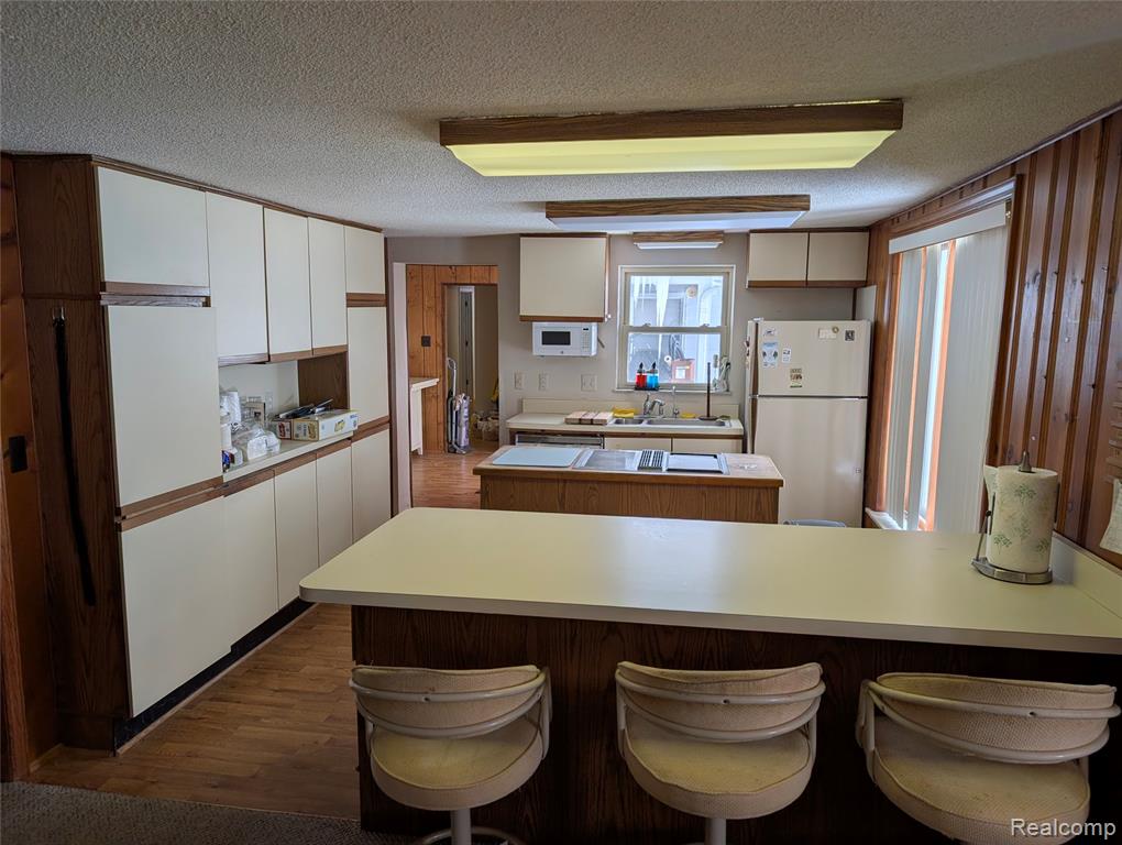 8461 Woodland Shore Drive, Brighton, MI 48114 — Photo 13