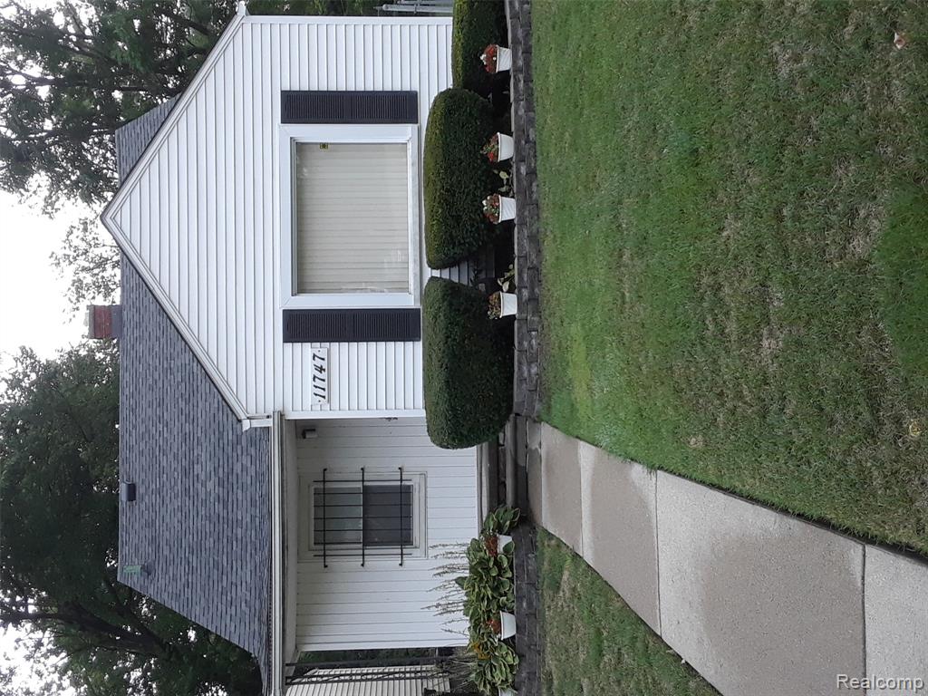 11747 W Outer Drive, Detroit, MI 48223 — front exterior