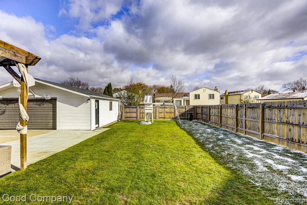 40038 Eagle Drive, Sterling Heights, MI 48310 — Photo 45