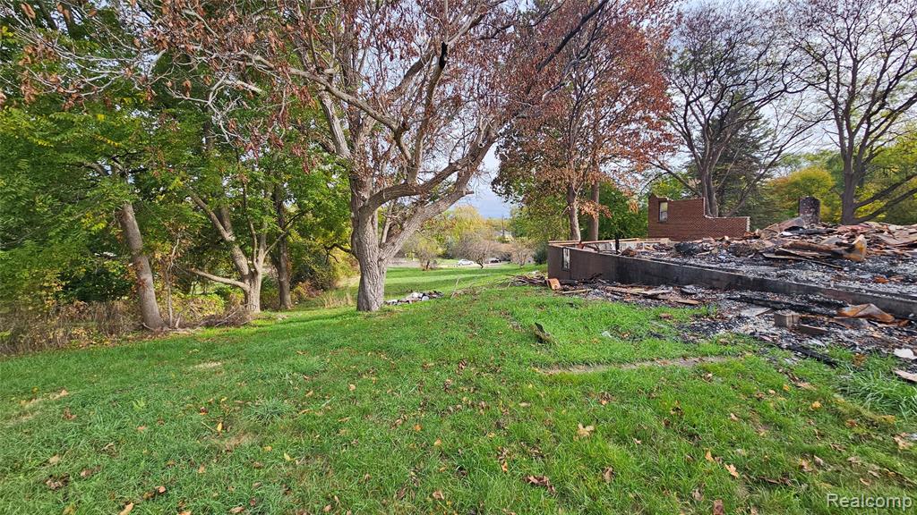 4022 Beecher Road, Flint, MI 48532 — Photo 4
