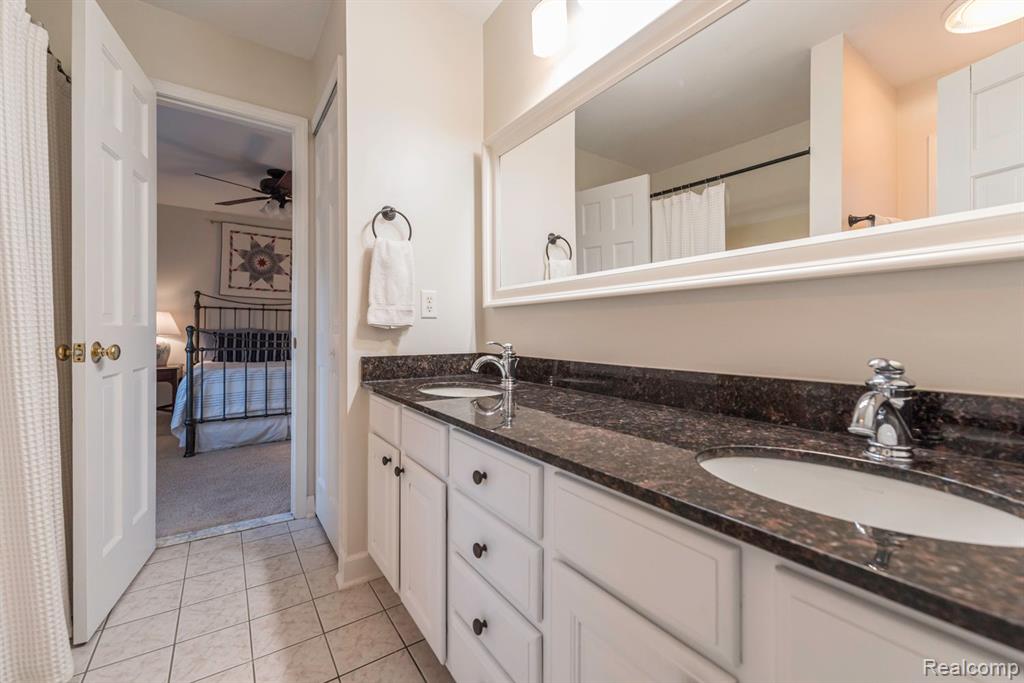 5628 DEER RUN Lane, Dexter, MI 48130 — Photo 25