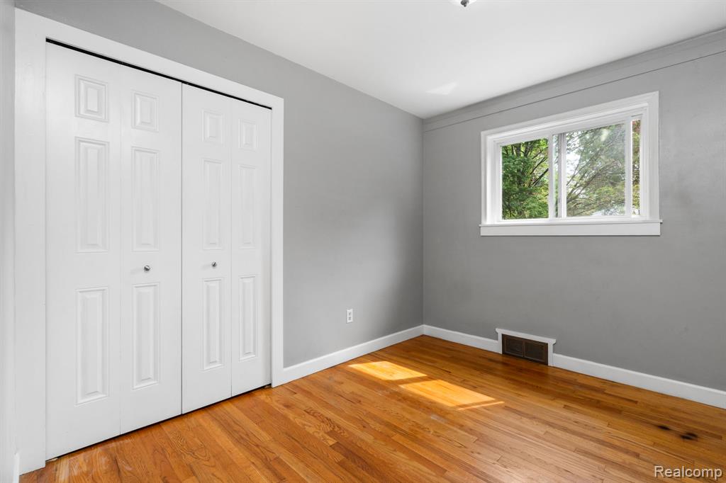 790 Friar Drive, Milford, MI 48381 — Photo 21