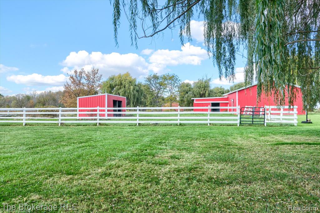8171 N Linden Road, Mount Morris, MI 48458 — Photo 11