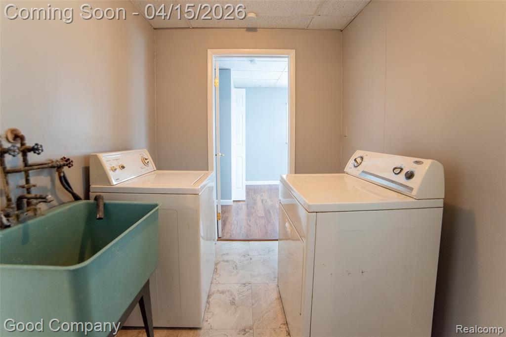 544 E Dallas Avenue, Madison Heights, MI 48071 — Photo 19