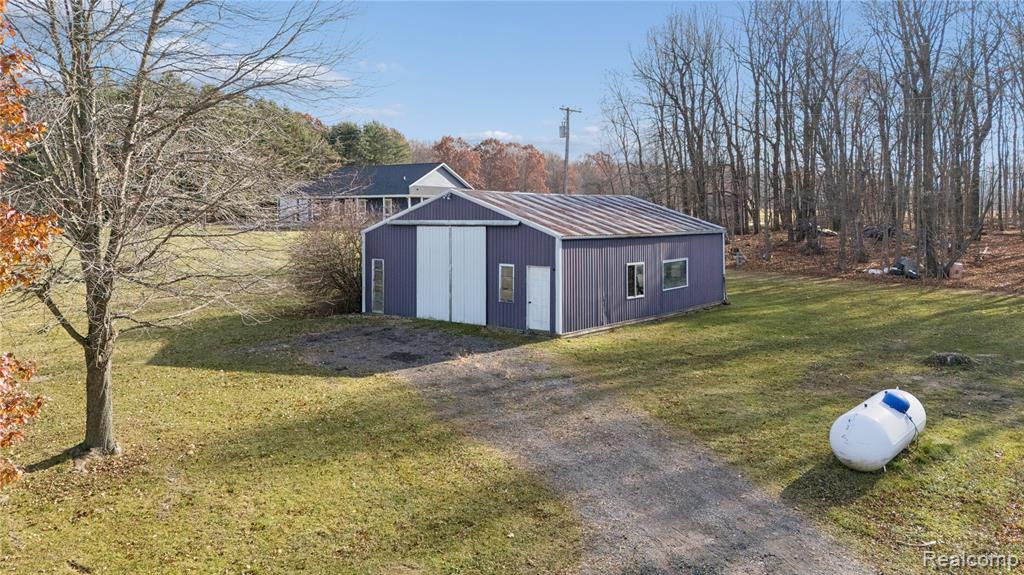 8603 Killinger Road, Fowlerville, MI 48836 — Photo 34