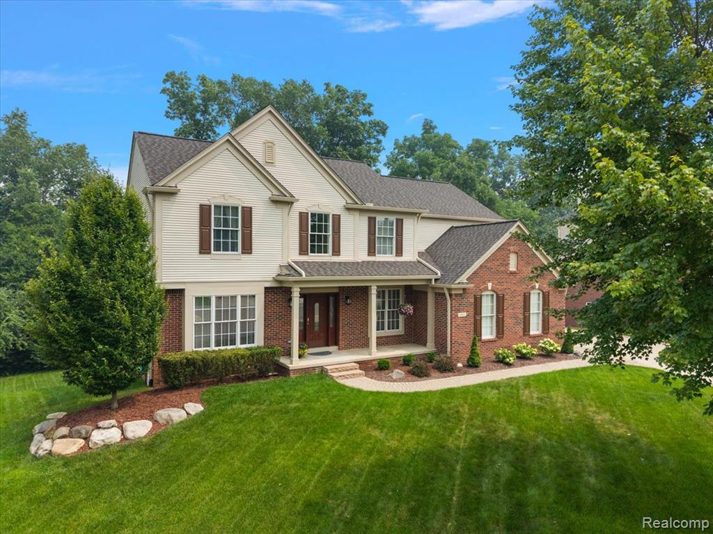 1885 Avon Glen Lane, Lake Orion, MI