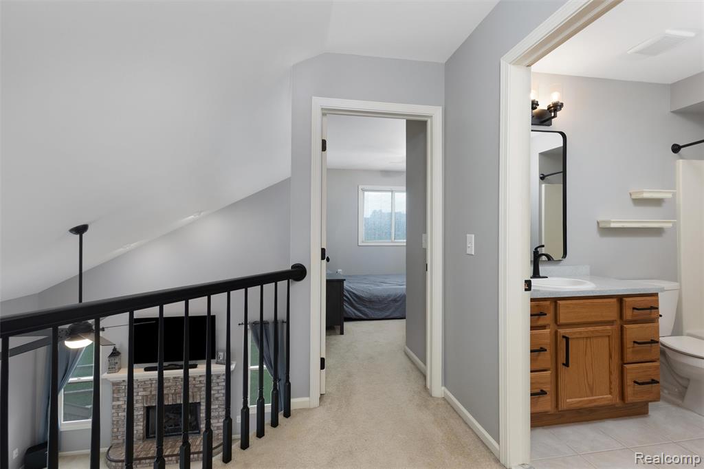 111 Oak Bark Drive, Howell, MI 48843 — Photo 32