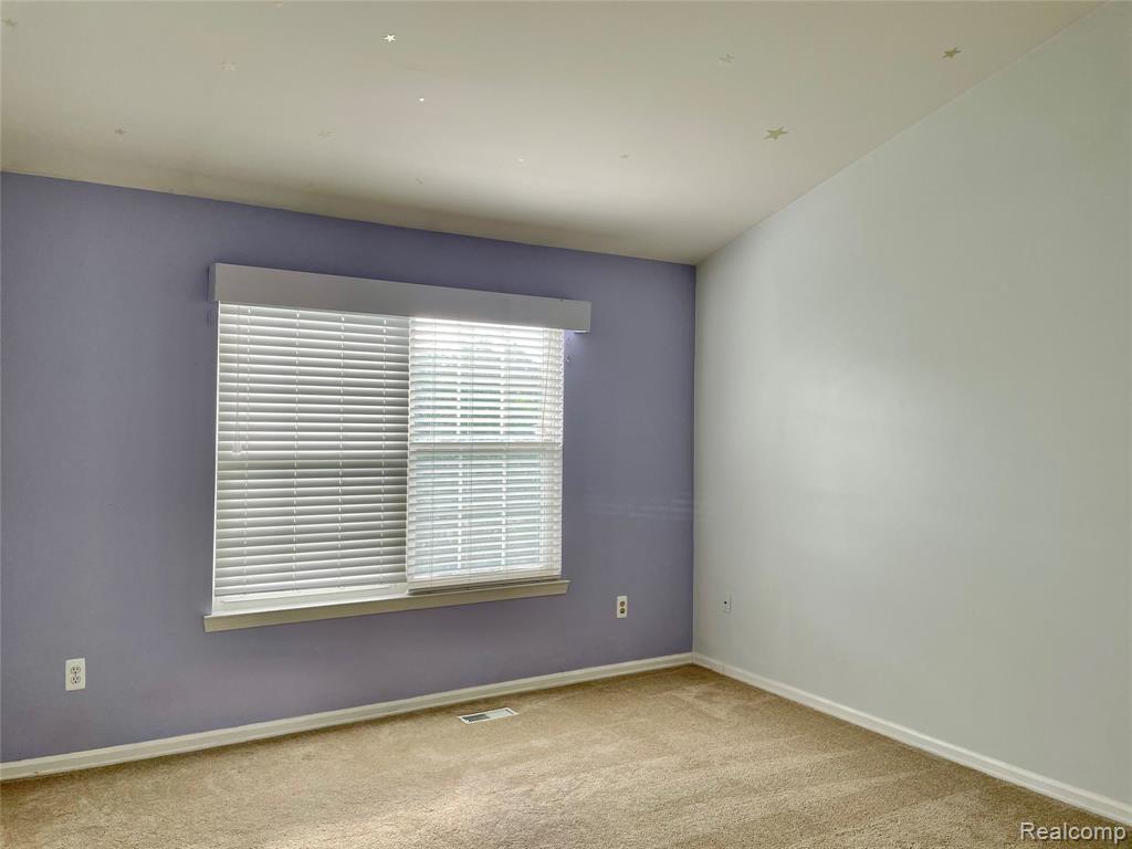 4797 CARRINGTON Drive, Rochester Hills, MI 48306 — Photo 19