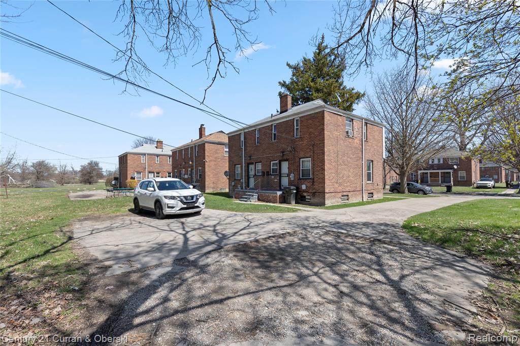 9145 Mettetal, Detroit, MI 48228 — Photo 12