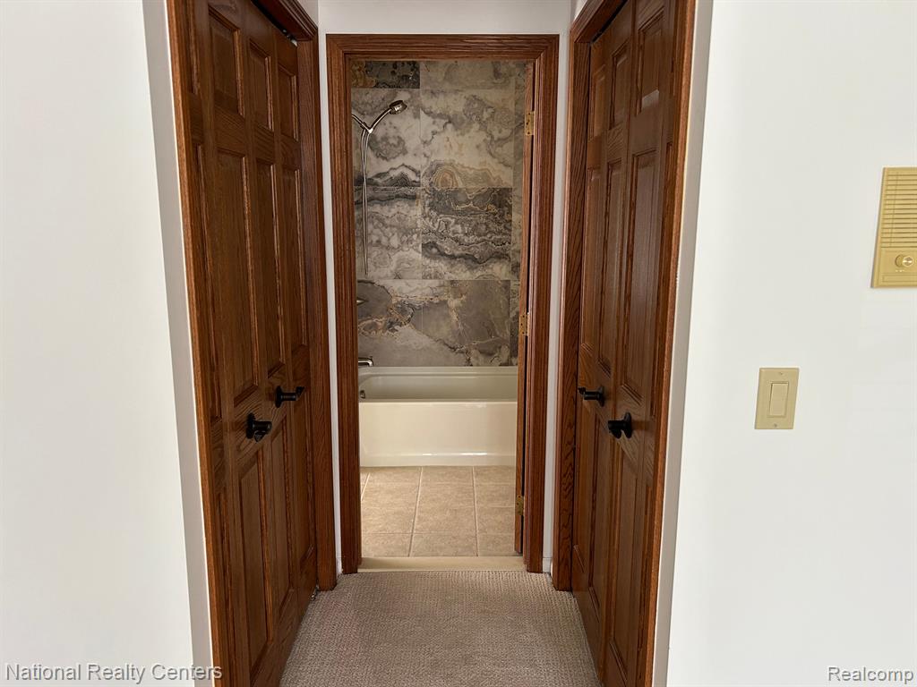 6572 RIDGEVIEW Drive, Clarkston, MI — Photo 17