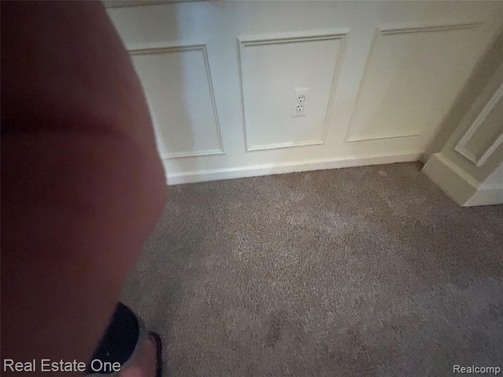 748 KNOLLS LANDING Drive, Milford, MI 48381 — Photo 38