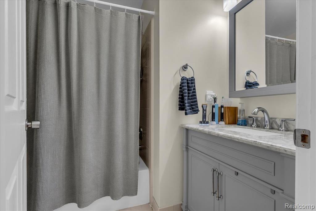 657 River Park Village Boulevard, Northville, MI 48167 — Photo 18