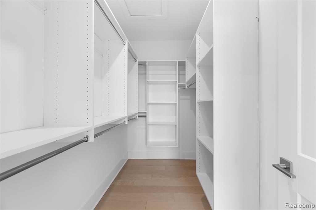 106 Apaloosa, Northville, MI, 48167