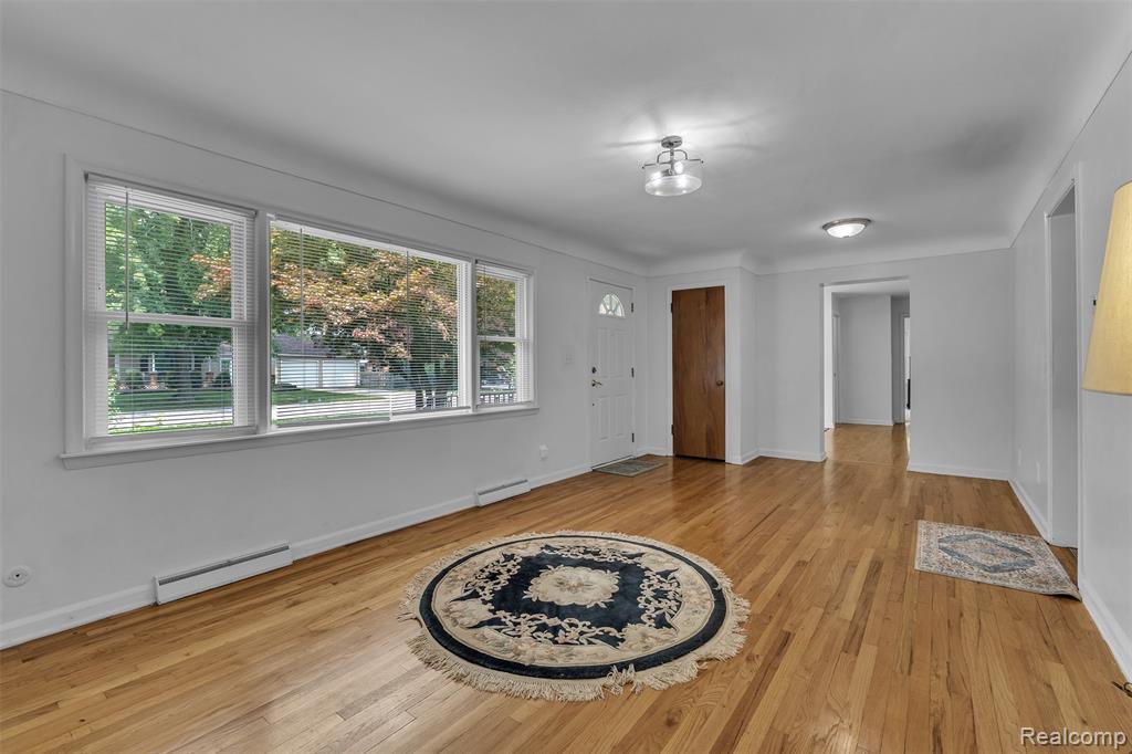 4918 Ainsley Avenue - Photo 5