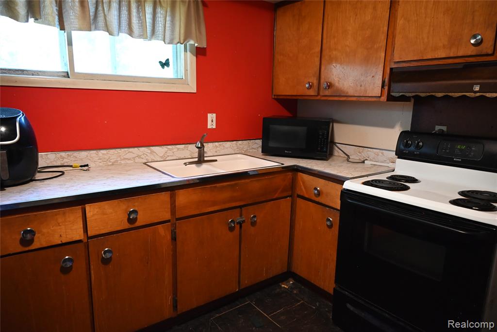 45225 Bemis Road, Belleville, MI 48111 — Photo 6