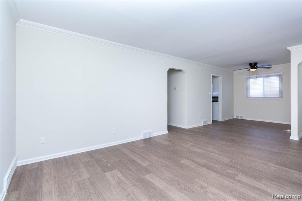 542 S Manitou Avenue, Clawson, MI — Photo 9