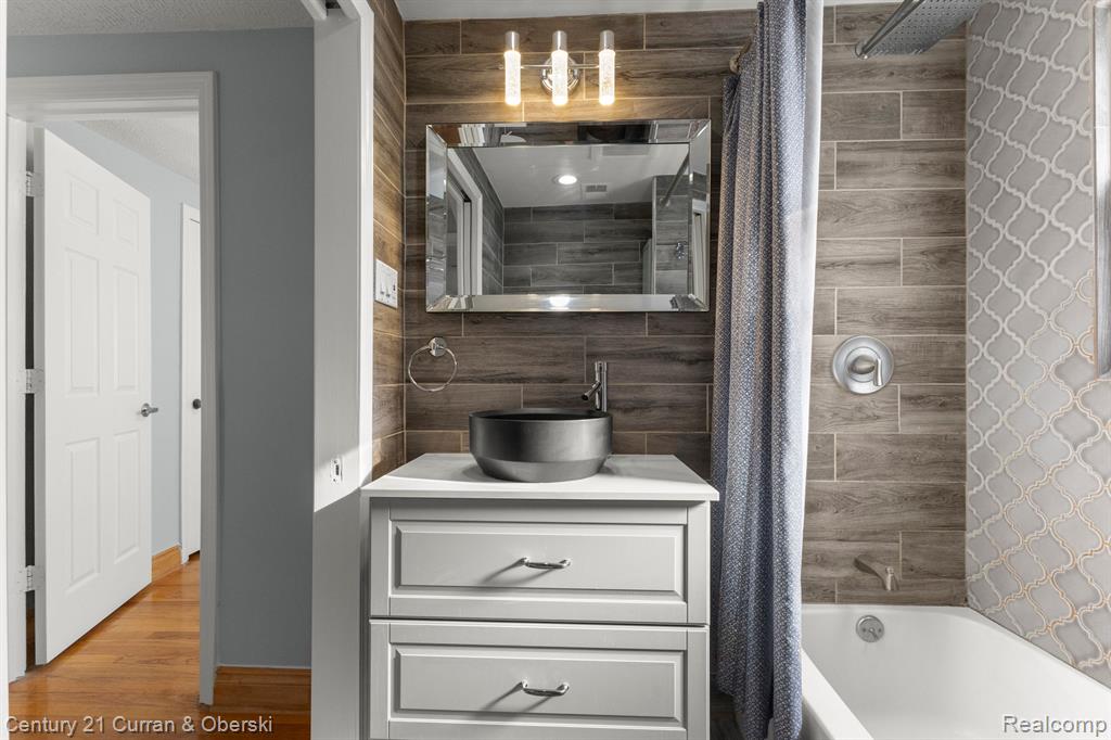 4817 WESTLAND Street, Dearborn, MI 48126 — Photo 16