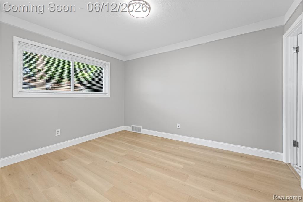 30772 J Carls Street, Roseville, MI 48066 — Photo 12