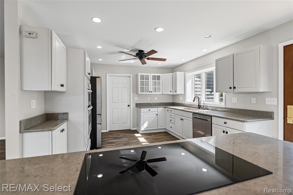 6056 Atlas Road, Grand Blanc, MI 48439 — Photo 16
