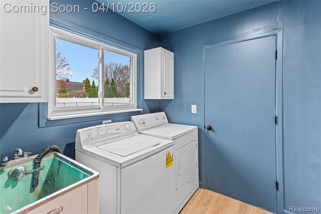4594 Barcroft Way, Sterling Heights, MI 48310 — Photo 14