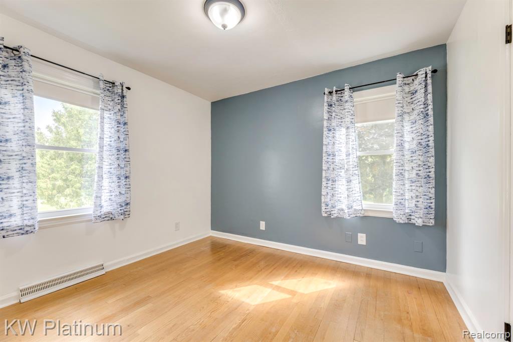 5930 Gratiot Avenue, St. Clair, MI 48079 — Photo 17