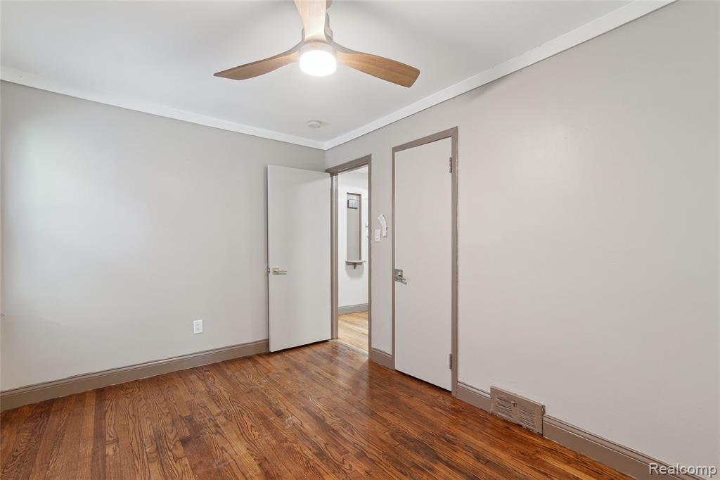 9585 Asbury Park, Detroit, MI 48227 — Photo 22