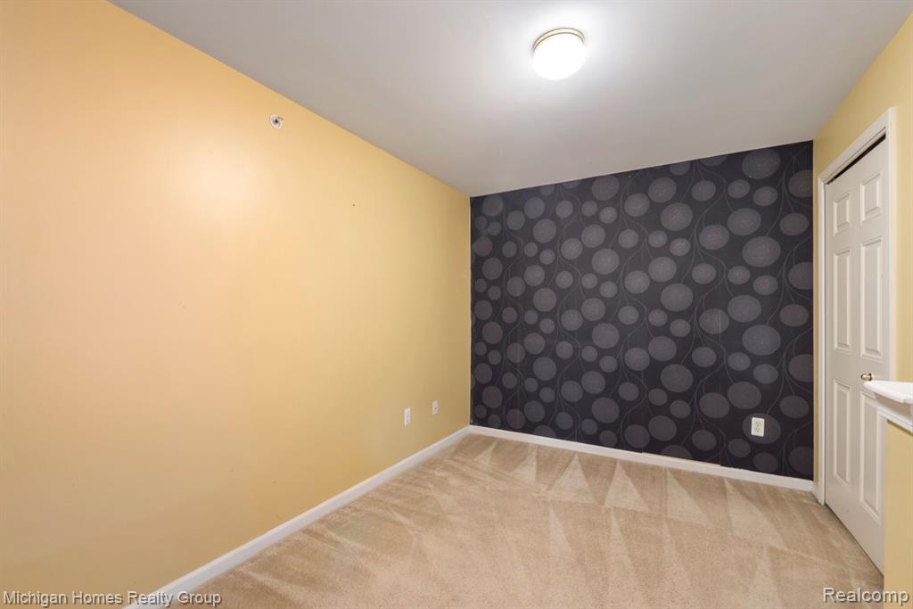 45521 HIDDEN VIEW, Utica, MI 48315 — Photo 11