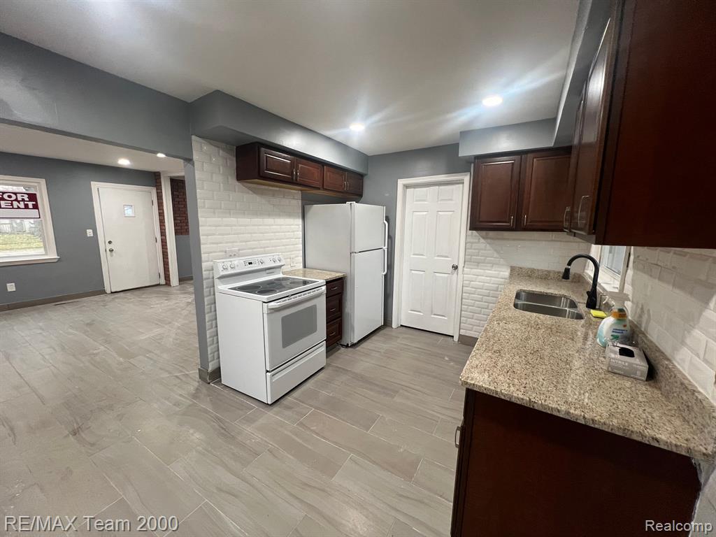 6365 HELEN Street, Garden City, MI — Photo 12