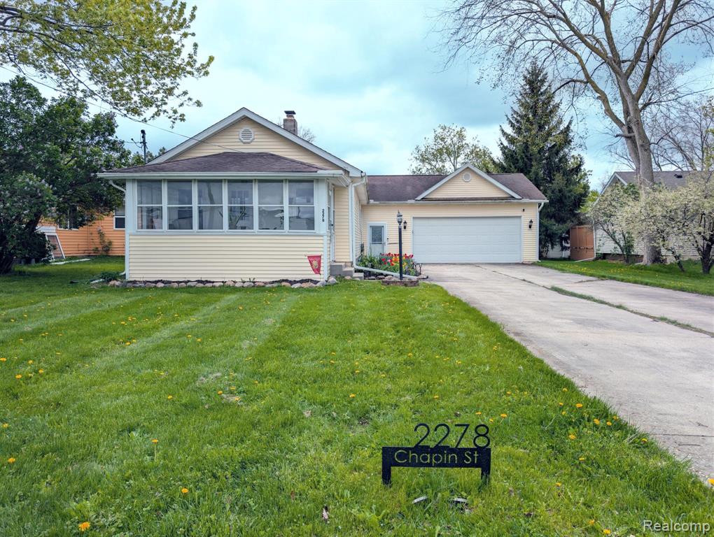 2278 Chapin Street, Grand Blanc, MI 48439 — Photo 2