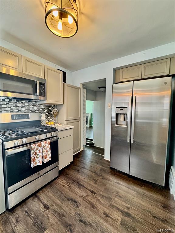 762 Emmons Boulevard, Lincoln Park, MI 48146 — Photo 14