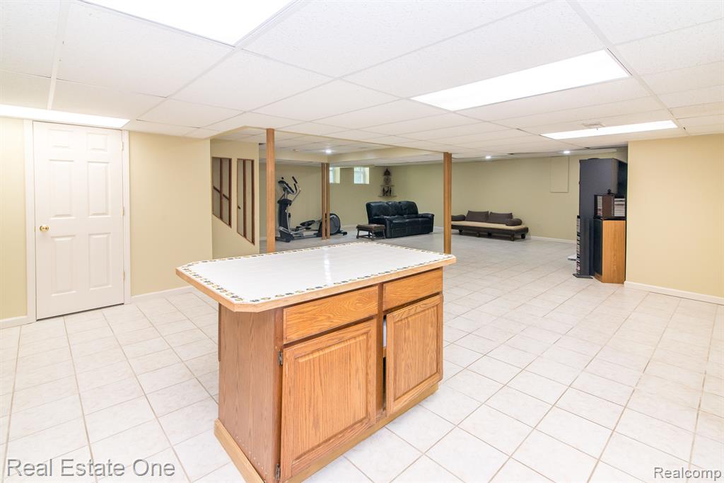 4088 PARKSTONE Court, Troy, MI 48098 — Photo 88