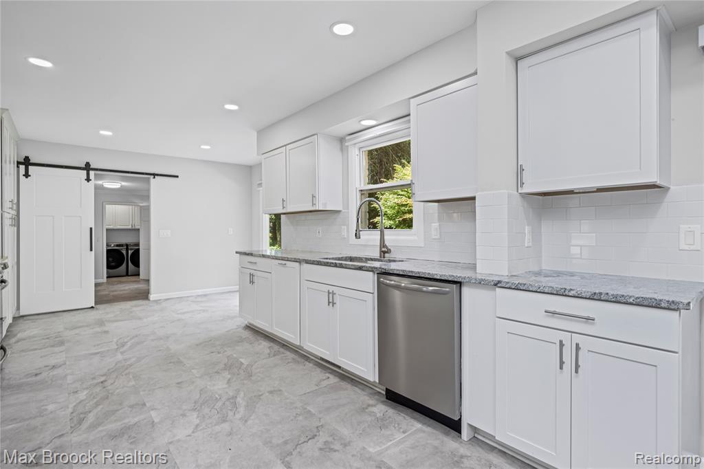 2601 Lamplighter Lane, Bloomfield Hills, MI 48304 — Photo 21