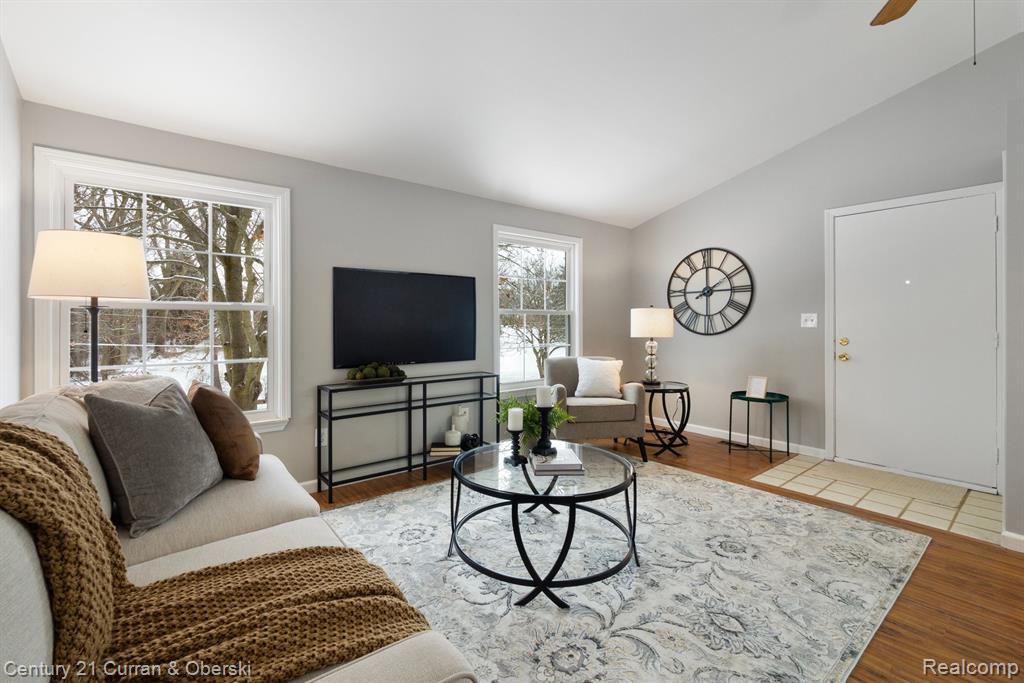 21216 E GLEN HAVEN Circle, 136, Northville, MI 48167 — Photo 5