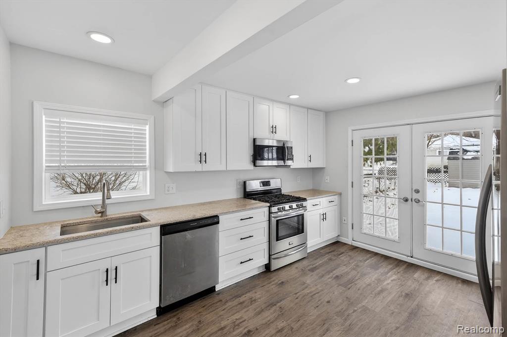 2754 Fishermans Drive, Highland, MI 48356 — Photo 10
