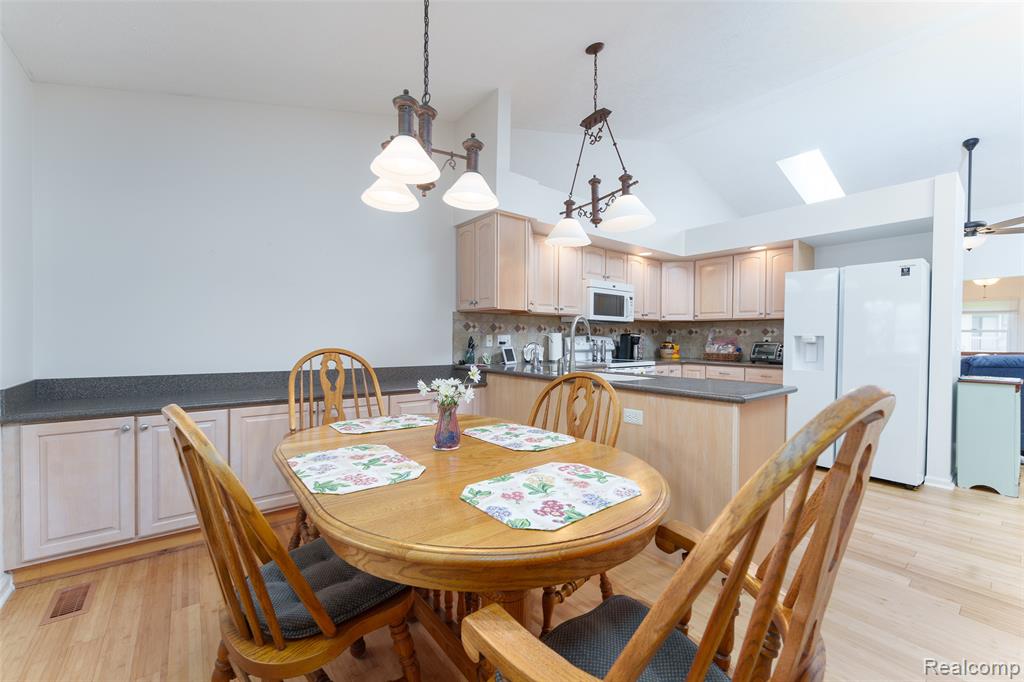 159 Addison Circle, Fowlerville, MI 48836 — Photo 4