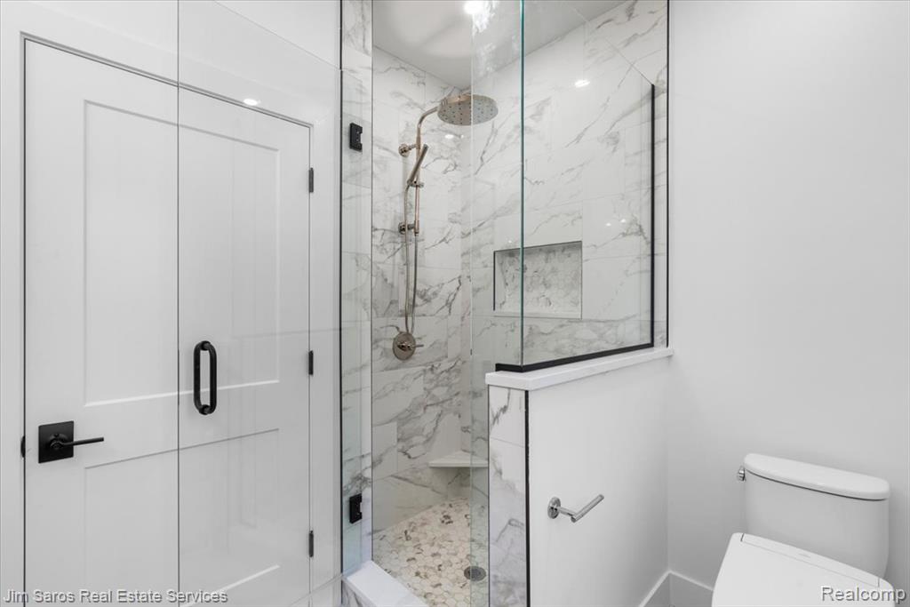 252 Keelson Drive, Detroit, MI 48215 — Photo 16