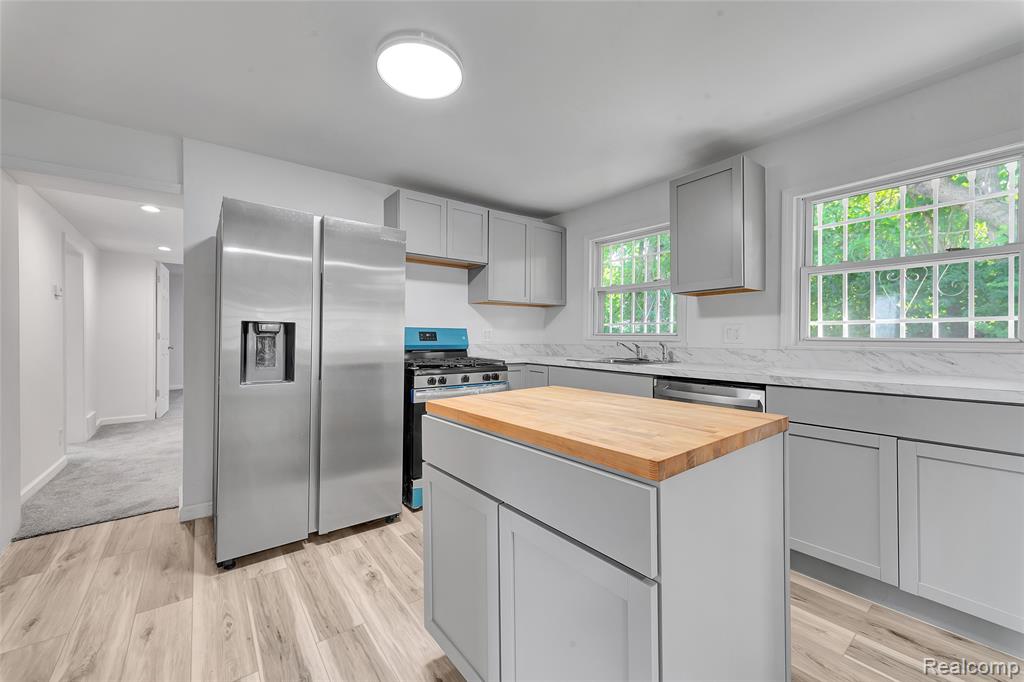 20885 Westview Avenue, Ferndale, MI 48220 — Photo 24
