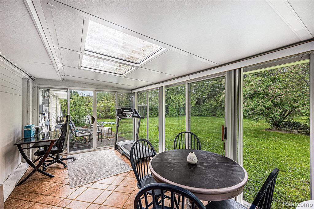 6681 PEAR Lane, Clarkston, MI — Photo 18
