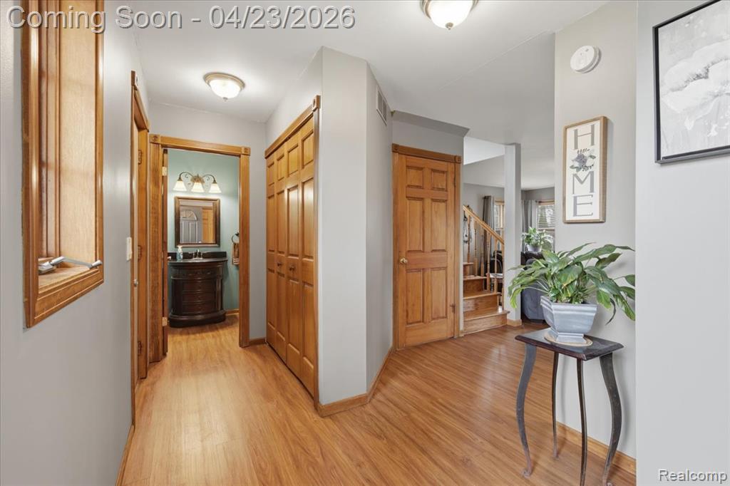 2309 Wood Creek Court, Burton, MI 48519 — Photo 5