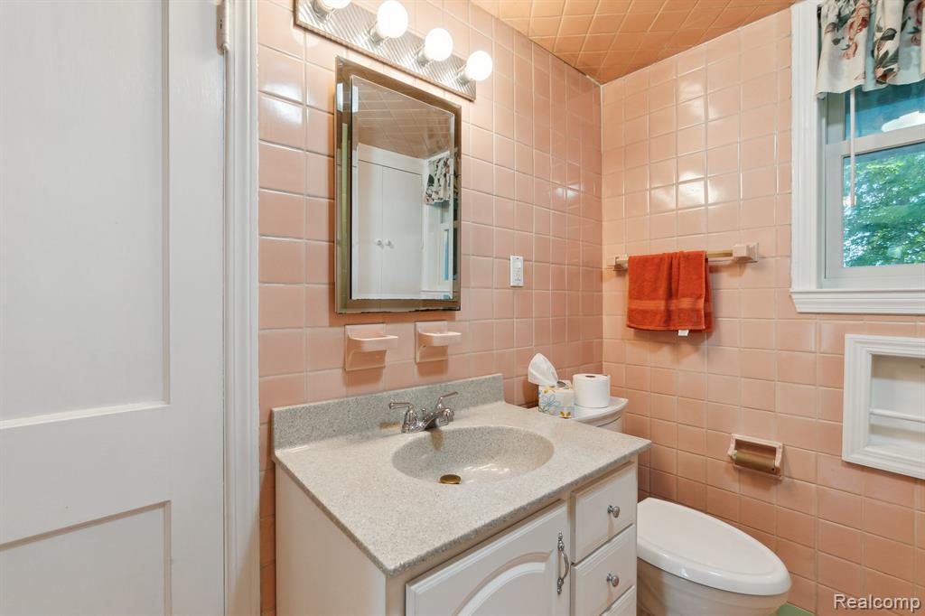 3990 S Sashabaw Road, Clarkston, MI 48348 — Photo 21