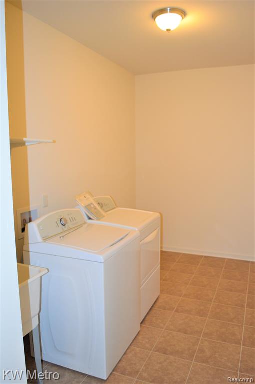 4313 SILVERLEAF Drive, Ypsilanti, MI 48197 — Photo 13