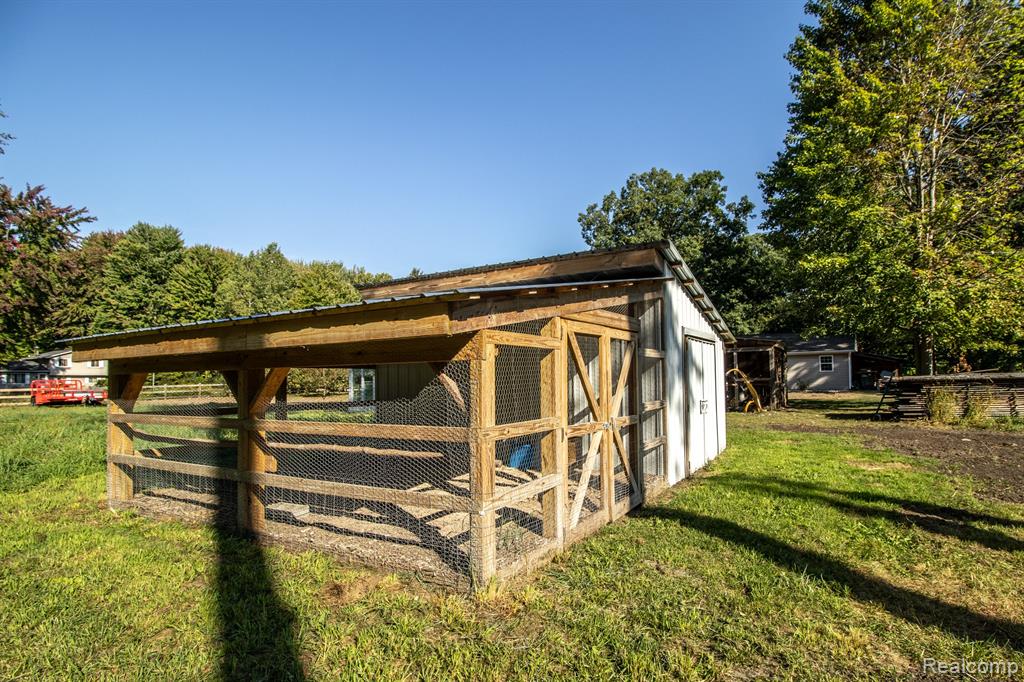 12595 N Budd Road, Burt, MI 48417 — Photo 47