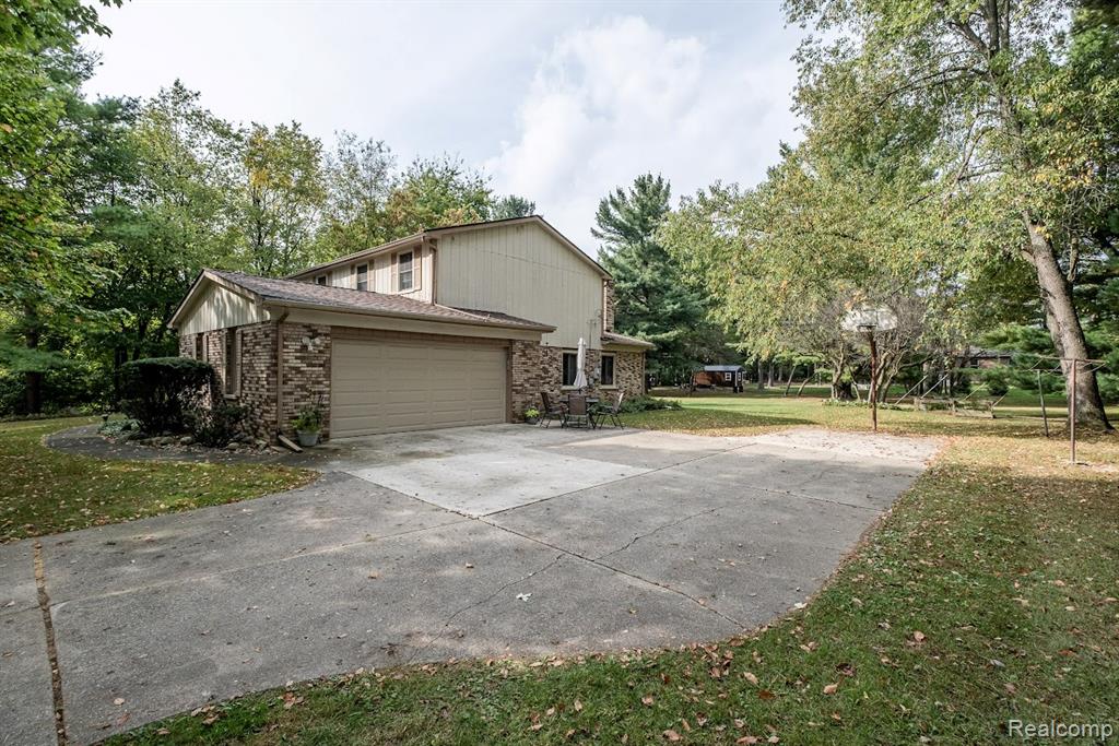 8911 W Gates Street, Bruce, MI 48065 — Photo 56