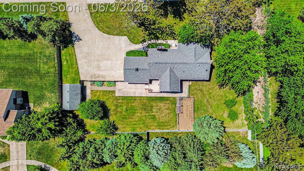 46430 Schoenherr Road, Utica, MI 48315 — Photo 9